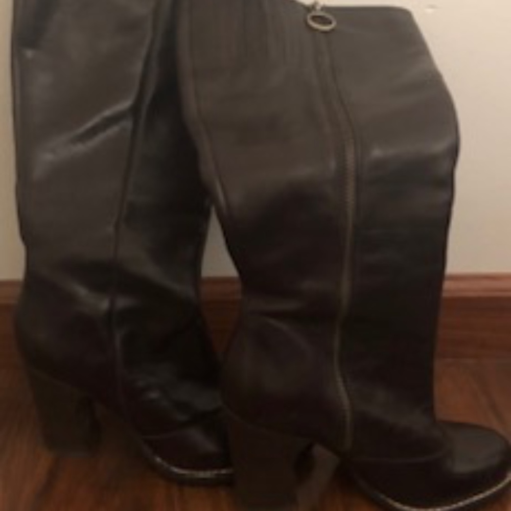 BCBG Boots